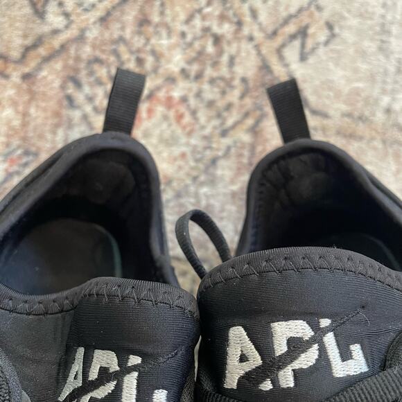 APL: Athletic Propulsion Labs Women's Techloom Phantom Running Shoe Black SZ 8.5 - Picture 2 of 10